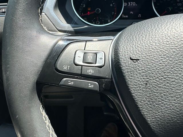 2021 Volkswagen Tiguan 2.0T SE R-Line Black
