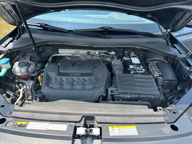 2021 Volkswagen Tiguan 2.0T SE R-Line Black