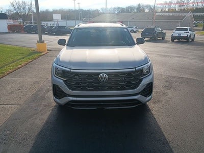 2026 Volkswagen Atlas Cross Sport 2.0T SEL R-Line Black