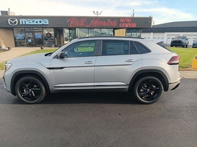 2026 Volkswagen Atlas Cross Sport 2.0T SEL R-Line Black