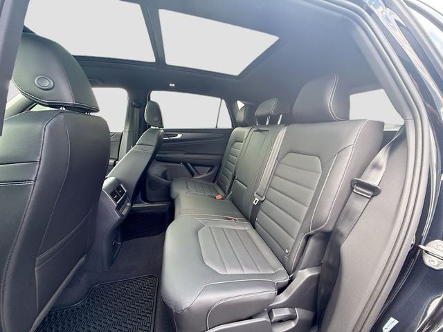 2026 Volkswagen Atlas Cross Sport 2.0T SEL