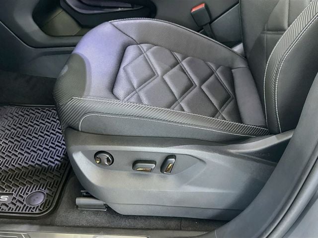 2026 Volkswagen Atlas Cross Sport SE w/Technology