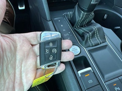 2021 Volkswagen Atlas 3.6L V6 SE w/Technology R-Line