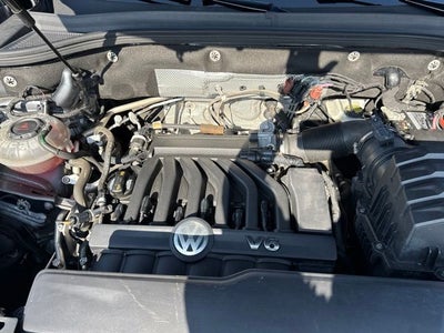 2021 Volkswagen Atlas 3.6L V6 SE w/Technology R-Line