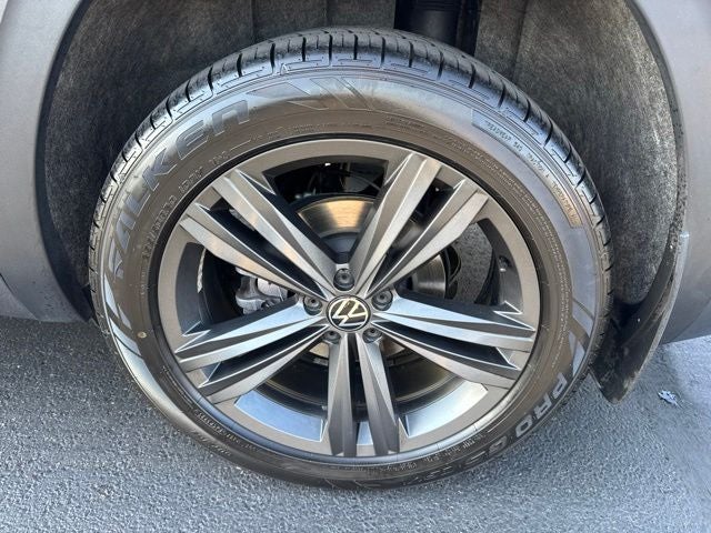 2021 Volkswagen Atlas 3.6L V6 SE w/Technology R-Line
