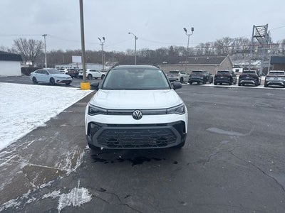2026 Volkswagen Taos 1.5T SE Black