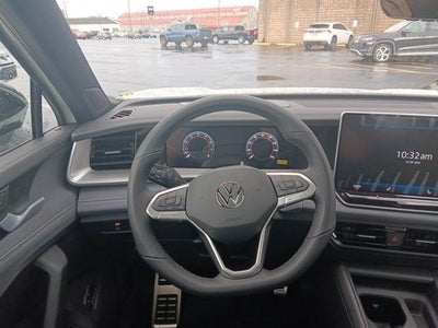2026 Volkswagen Tiguan 2.0T SE R-Line Black